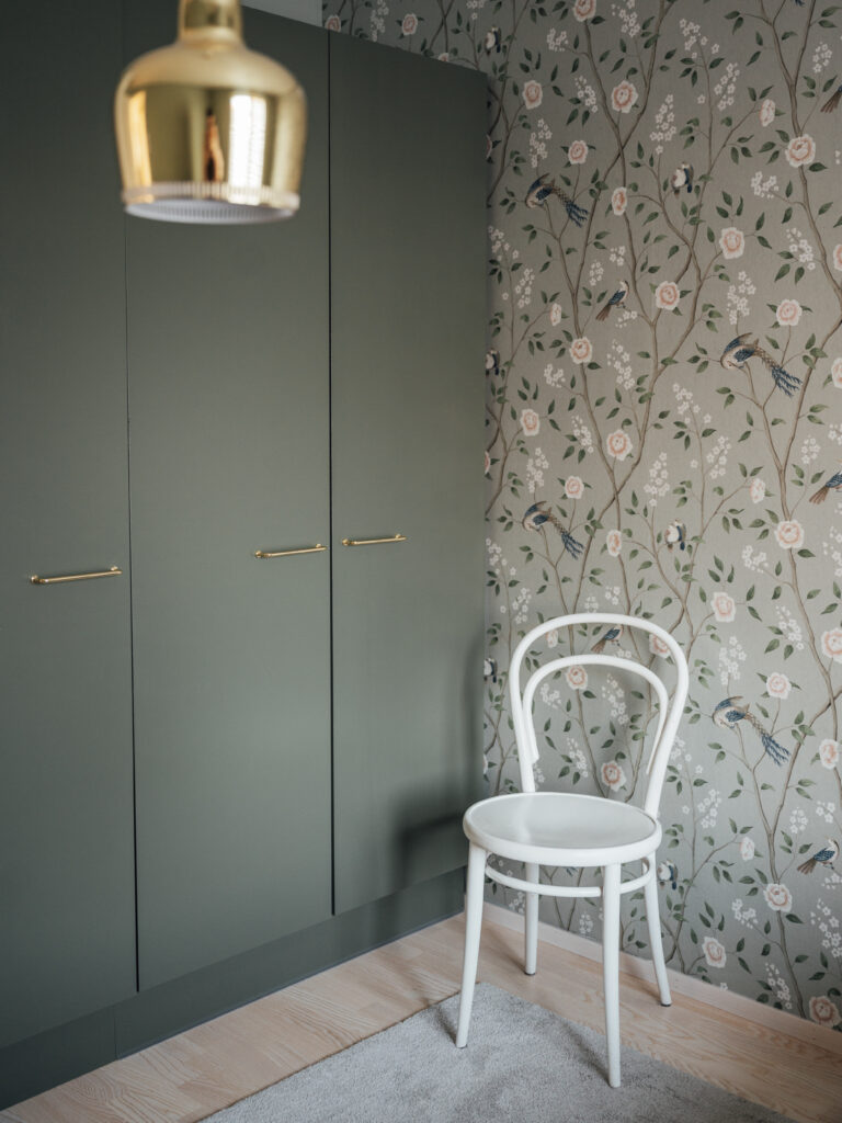DIY N in Maalaat Vaatekaapin Ovet Viena K